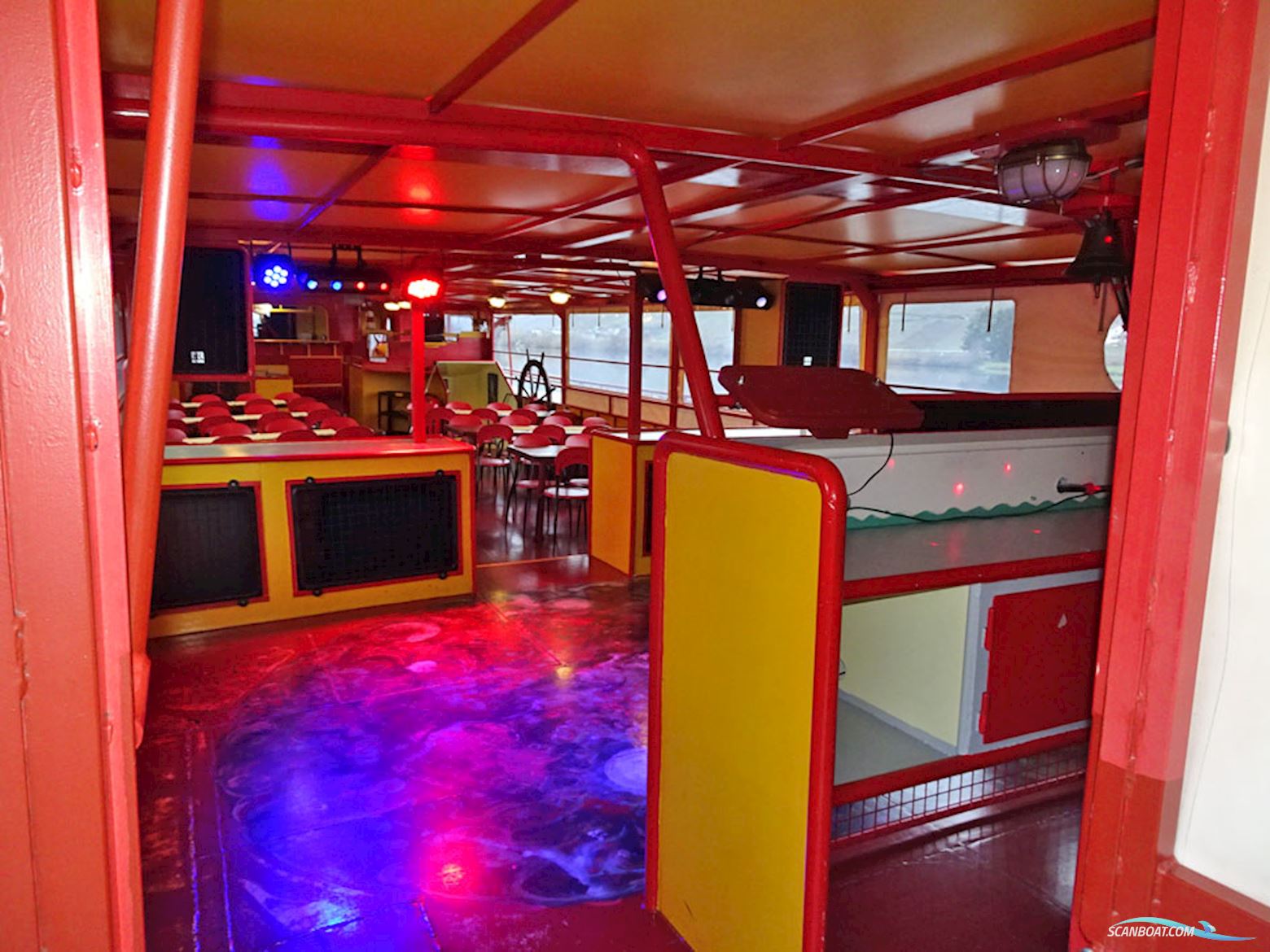 Dagpassagiersschip 200 pers