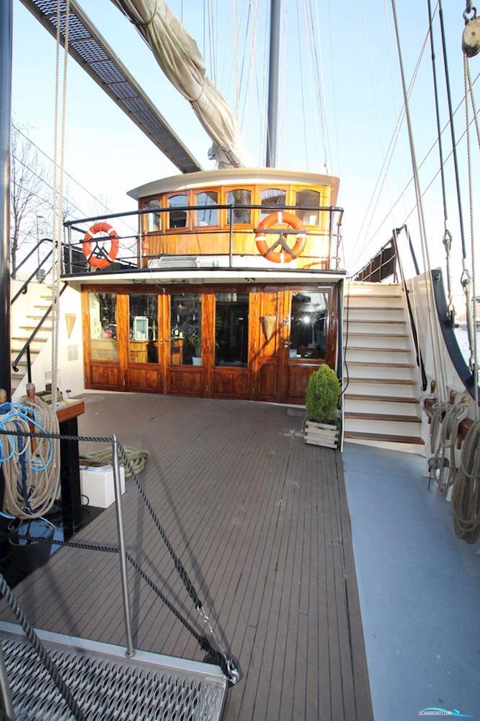 Luxe Clipper Schooner, Barquentine