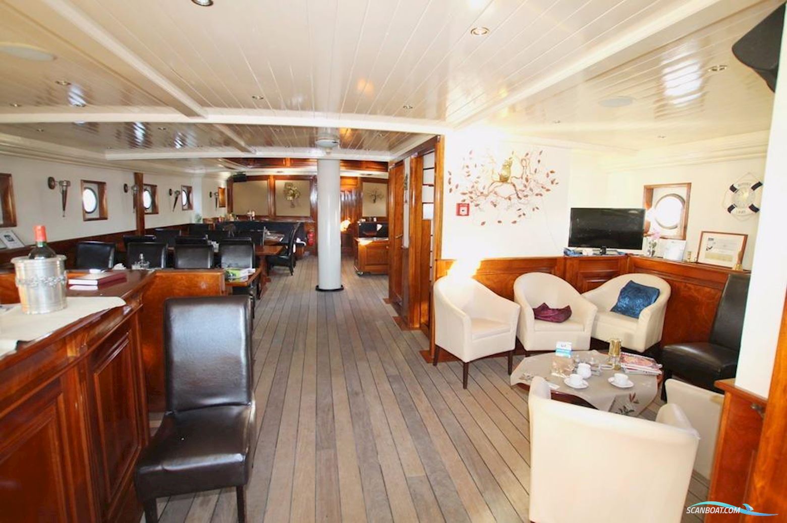 Luxe Clipper Schooner, Barquentine