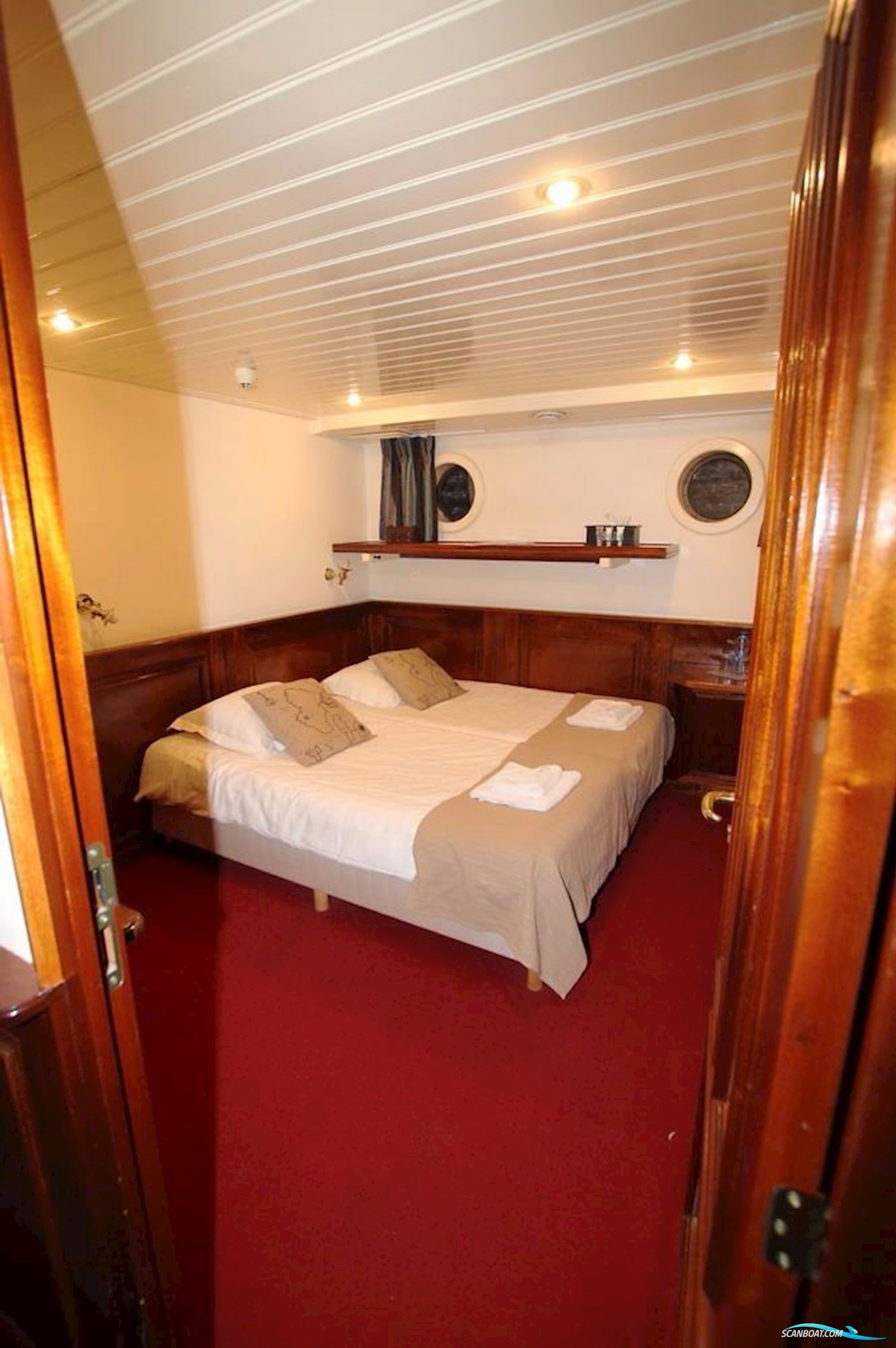 Luxe Clipper Schooner, Barquentine