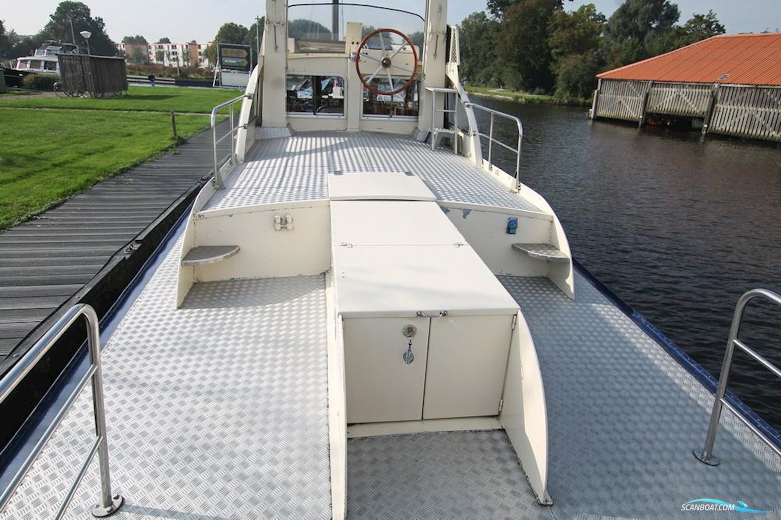 Traditional ex Patrouille Schip