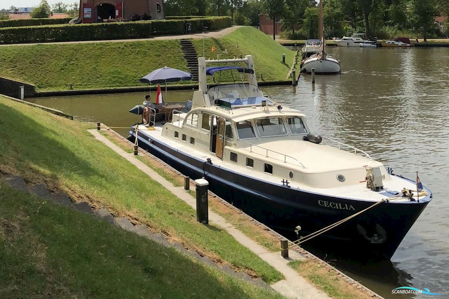 Traditional ex Patrouille Schip