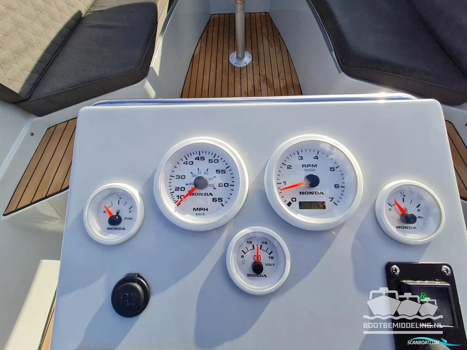 Van Zutphen 633 Tender