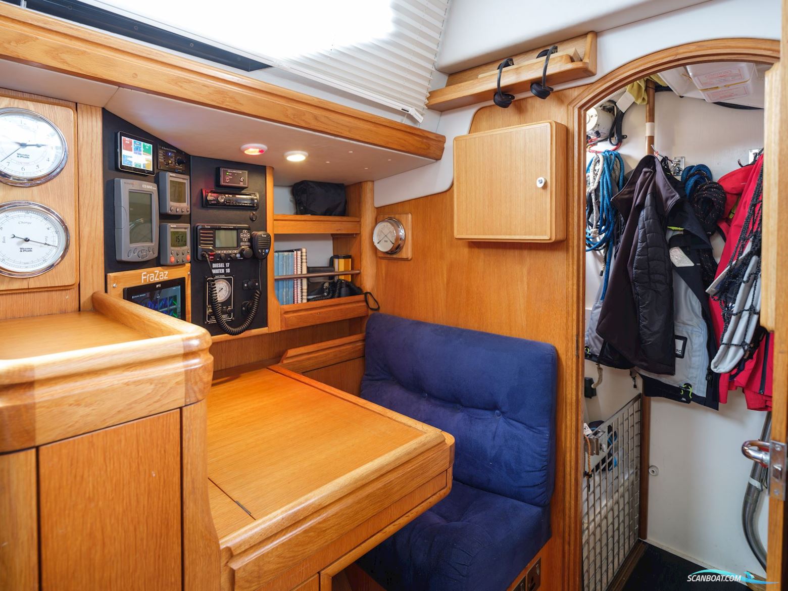 1996 Oyster 45 1996 – Exceptional Blue-Water Cruiser