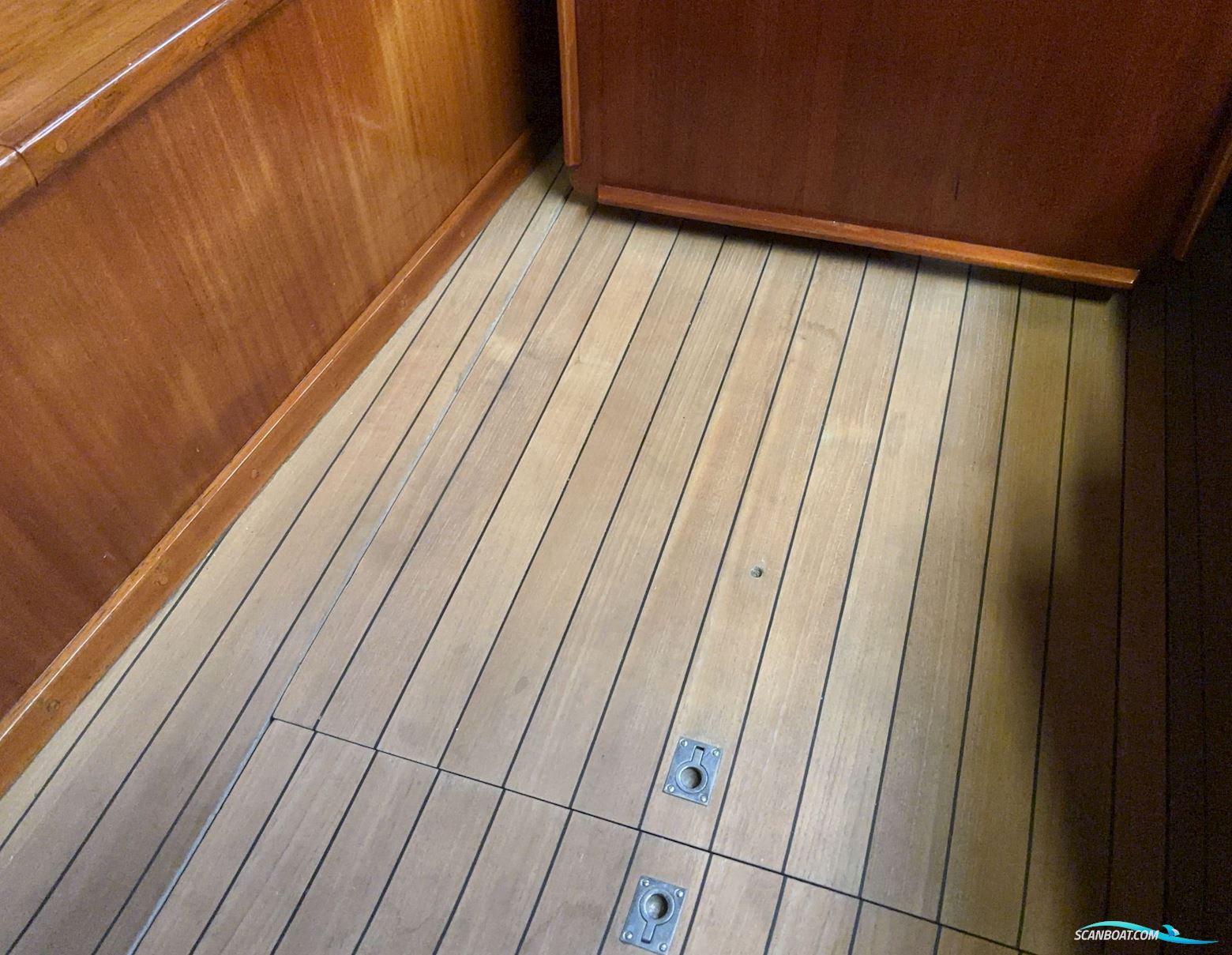 33 Fod Mahogny Ketch