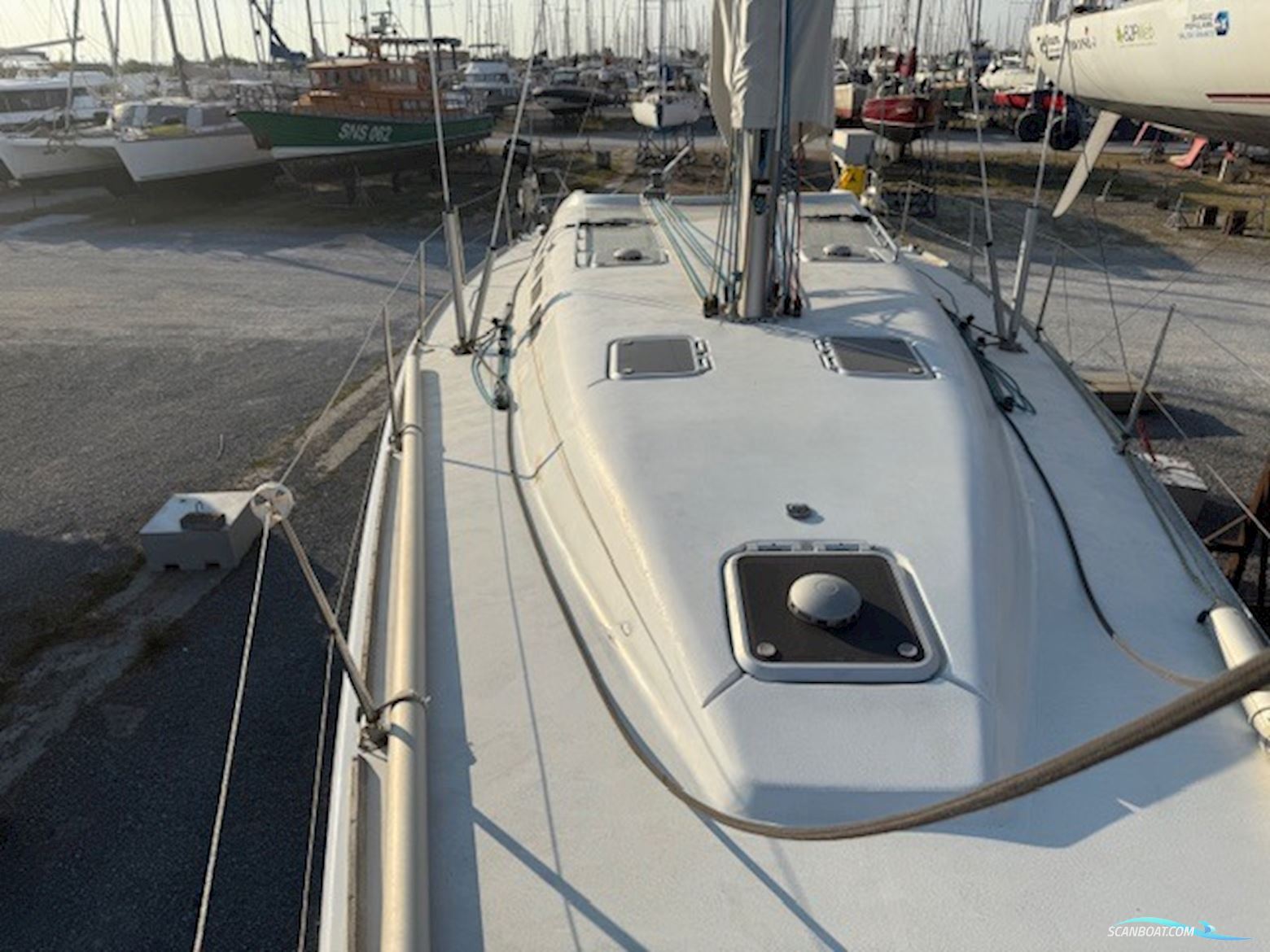 AB Marine Equinox 452