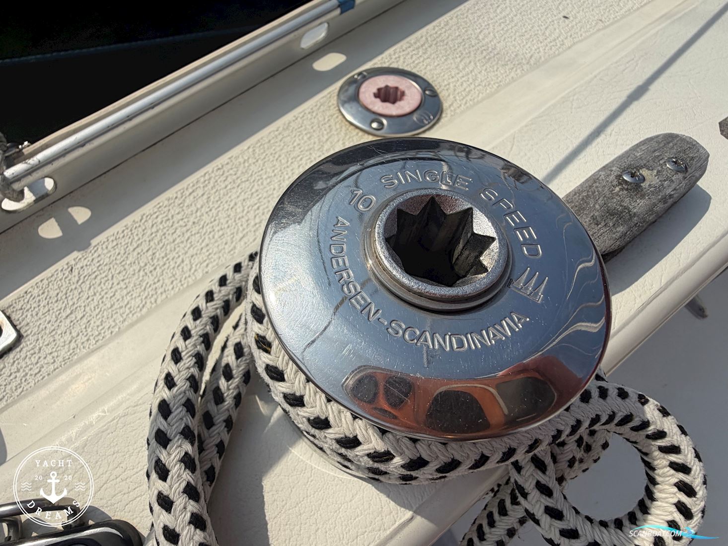Albin Cirrus