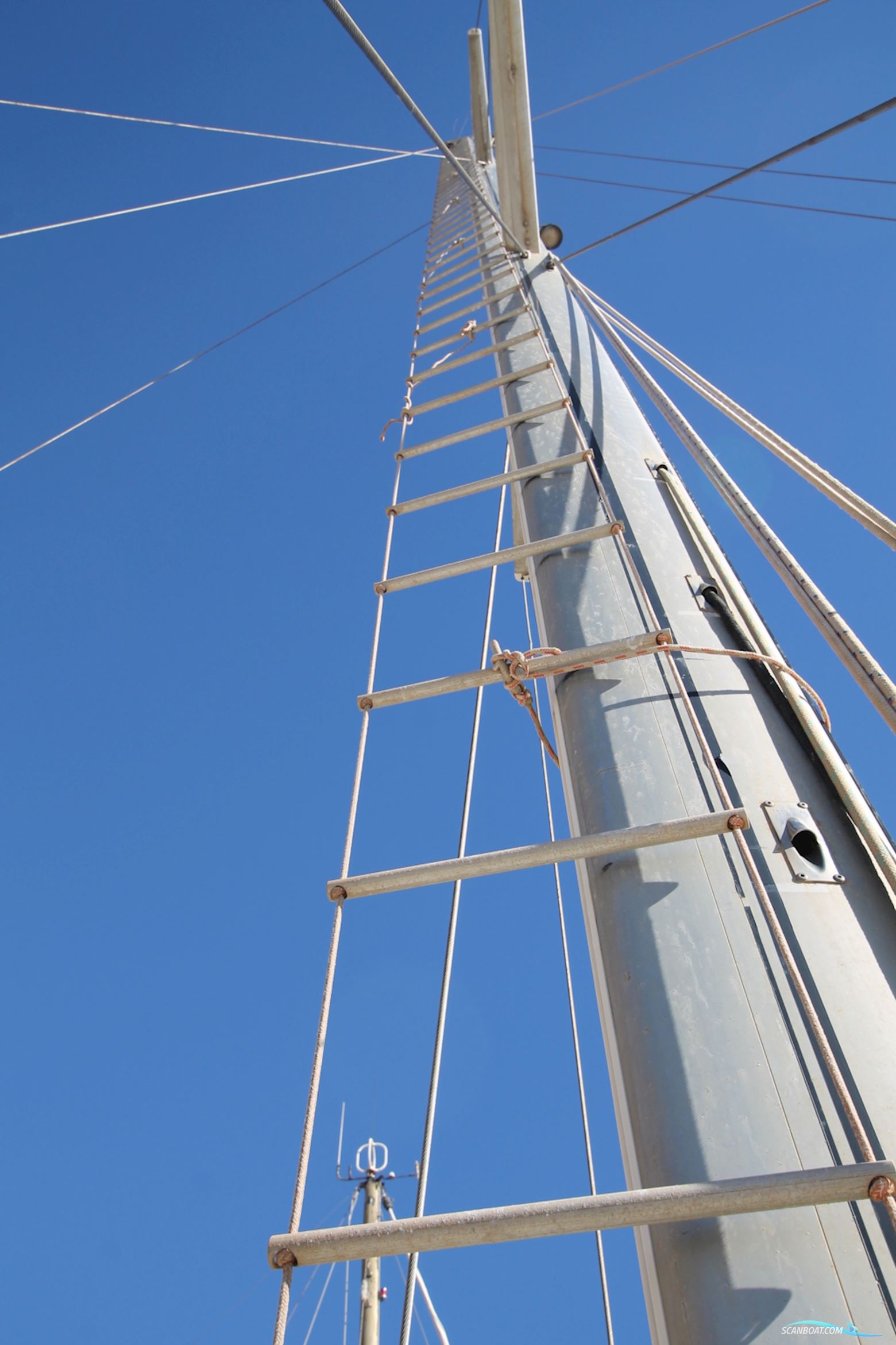 Almaz Asma 50 Aluminium