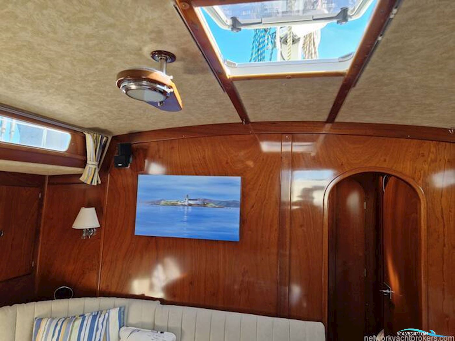 Amel Super Maramu 2000