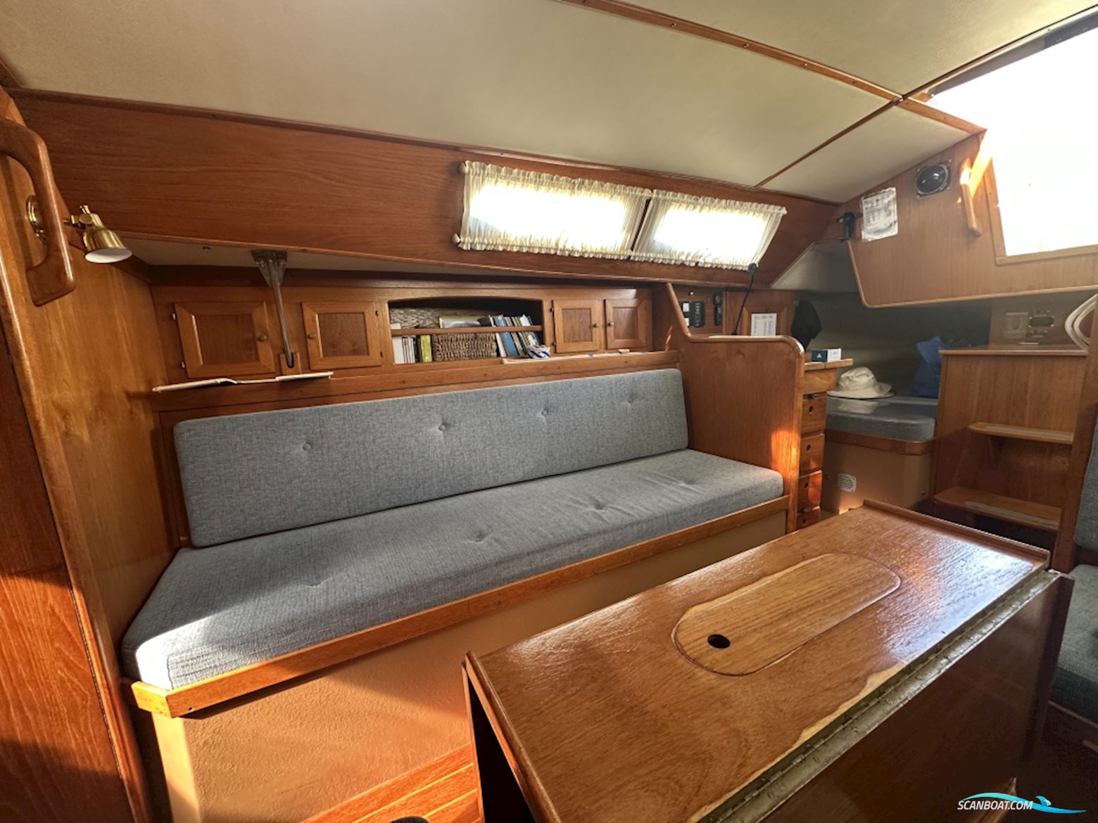 Arcona 32