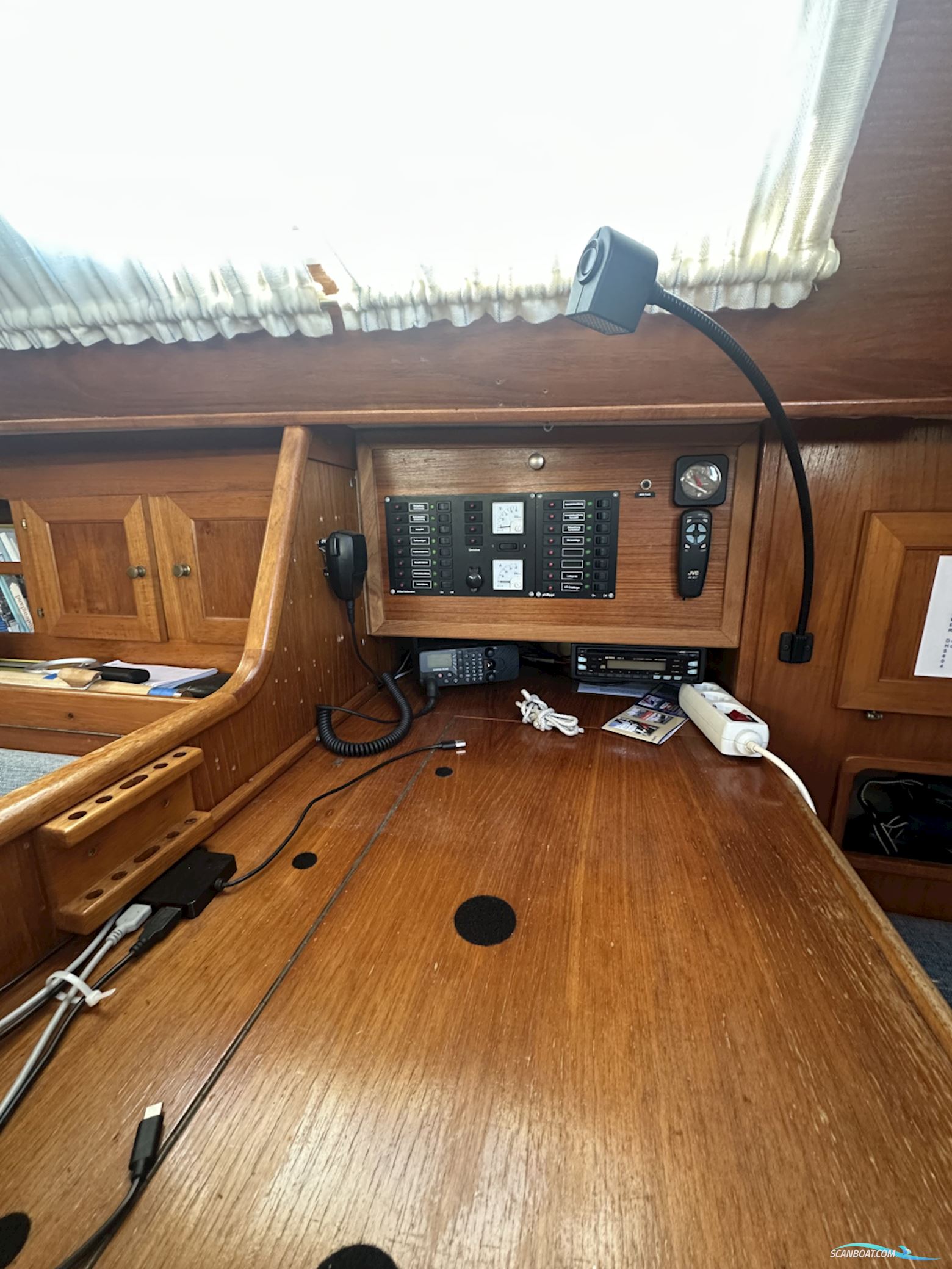 Arcona 32