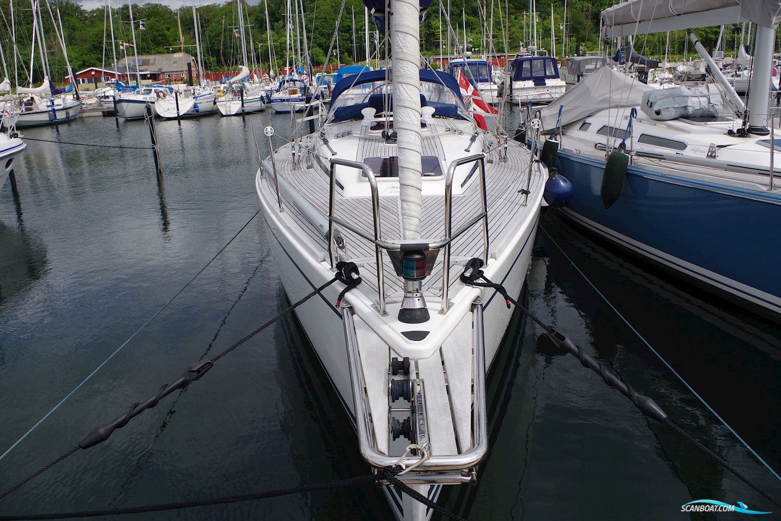 Arcona 370