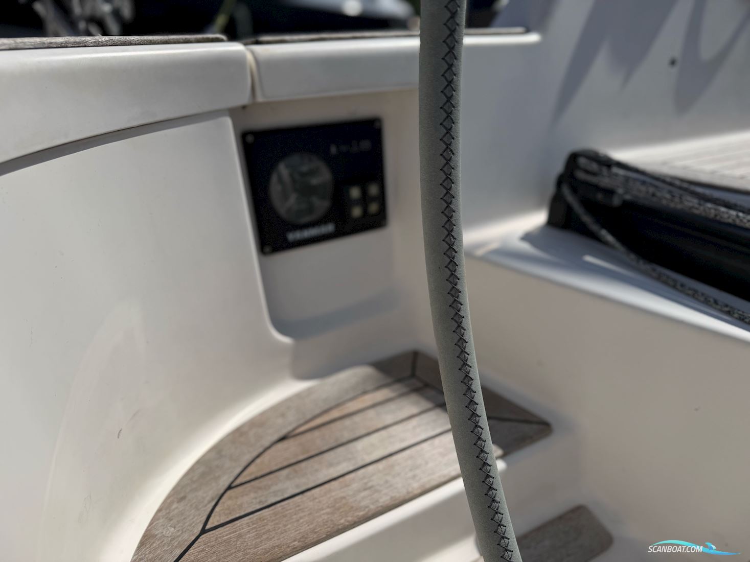Arcona 370