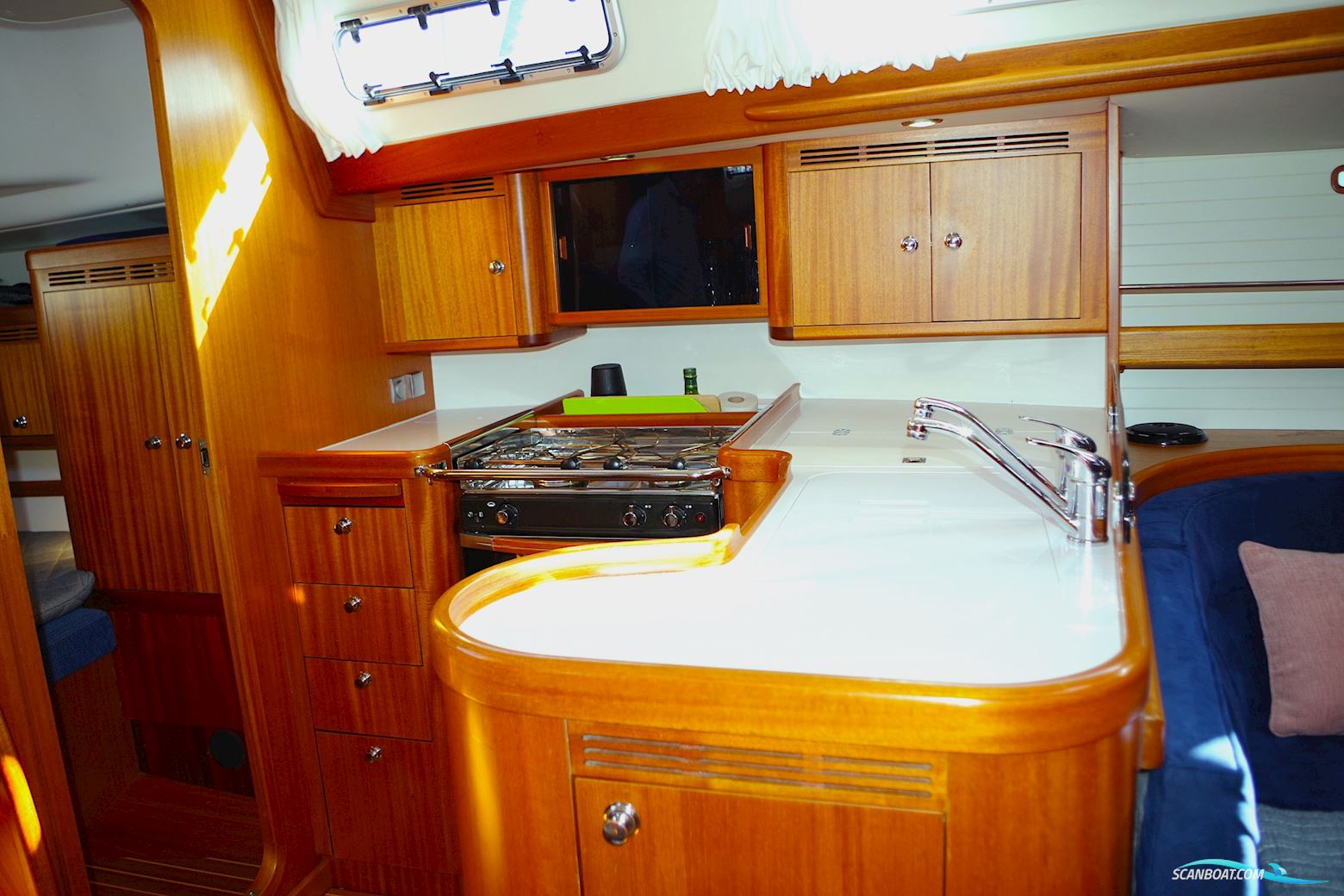 Arcona 430