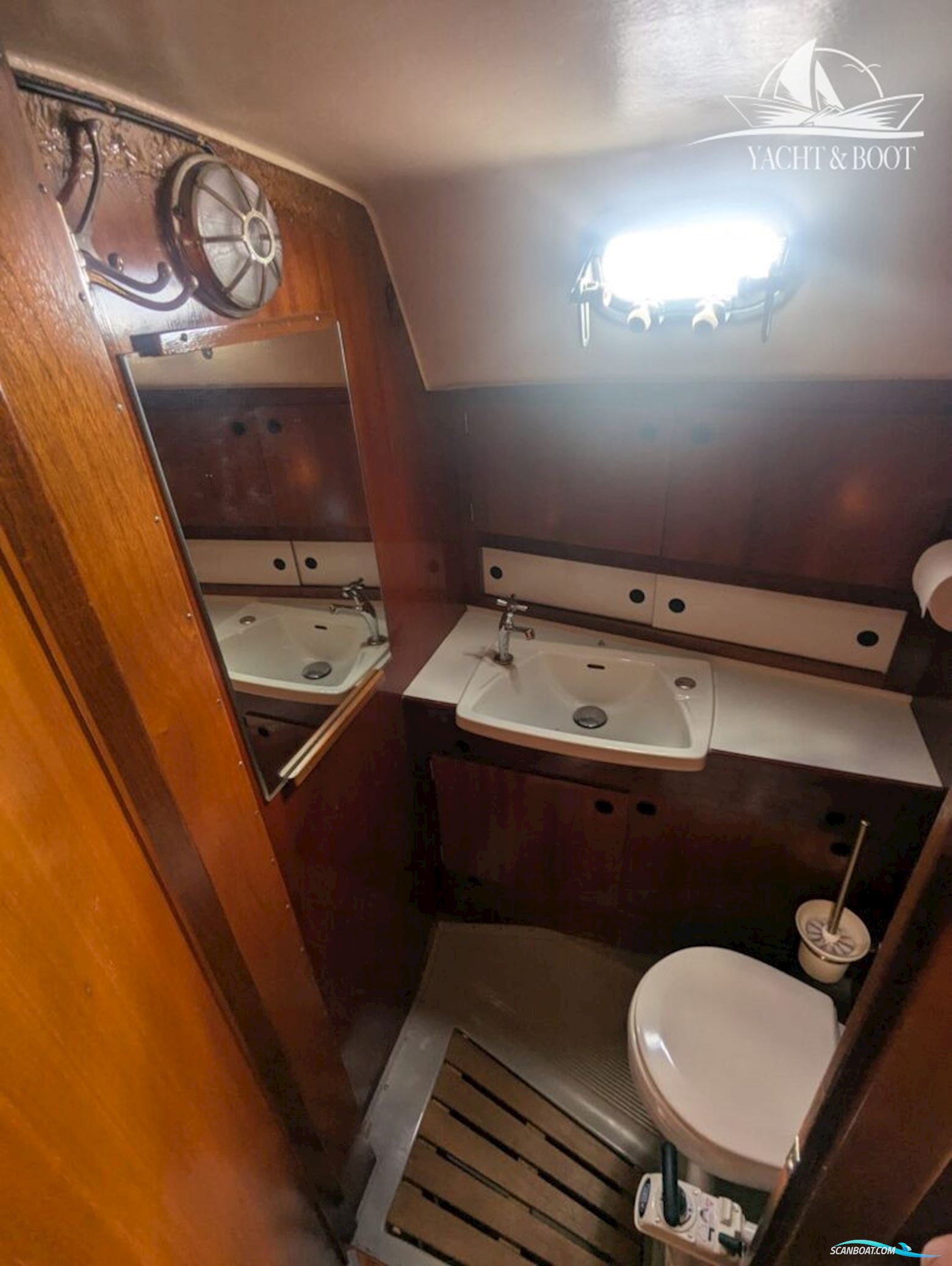 Asmus KG Yachtbau Hanseat 70