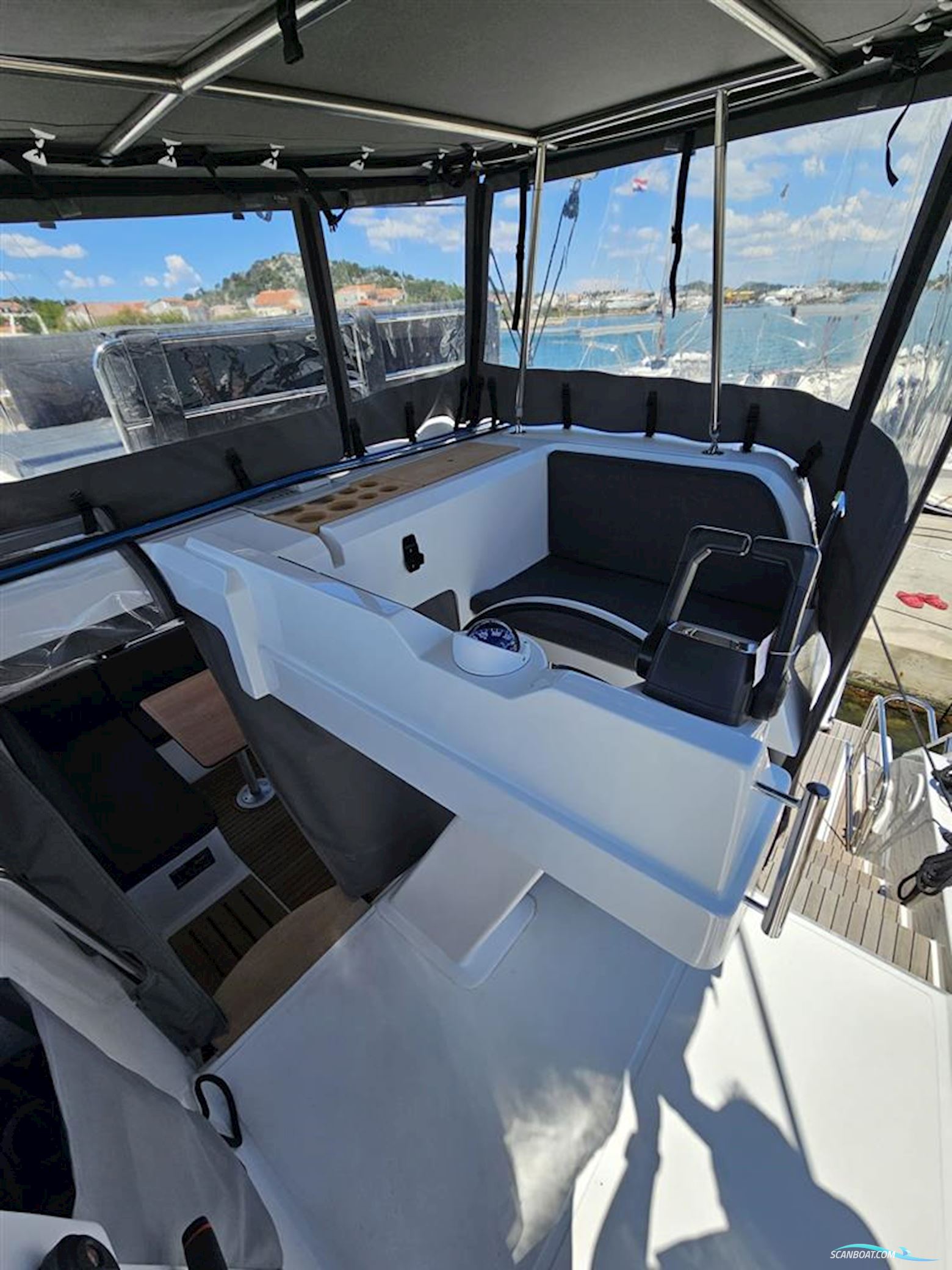 AVENTURA CATAMARANS Aventura 37