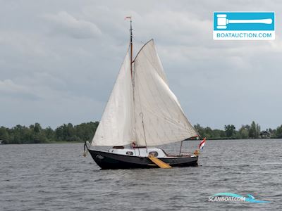 Baarda Grundel 800 Zeilboten 1973, met Yamaha motor, The Netherlands