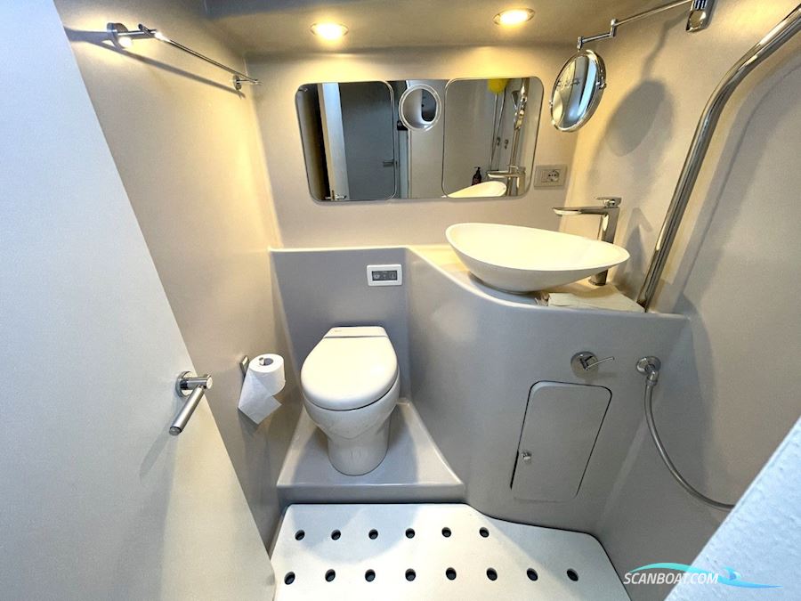 Bakewell White 20m Pocket Maxi