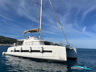 Bali 4.3 Zeilboten 2020, met 2 x Yanmar 4JH57 57Hp Saildrive motor, Italië