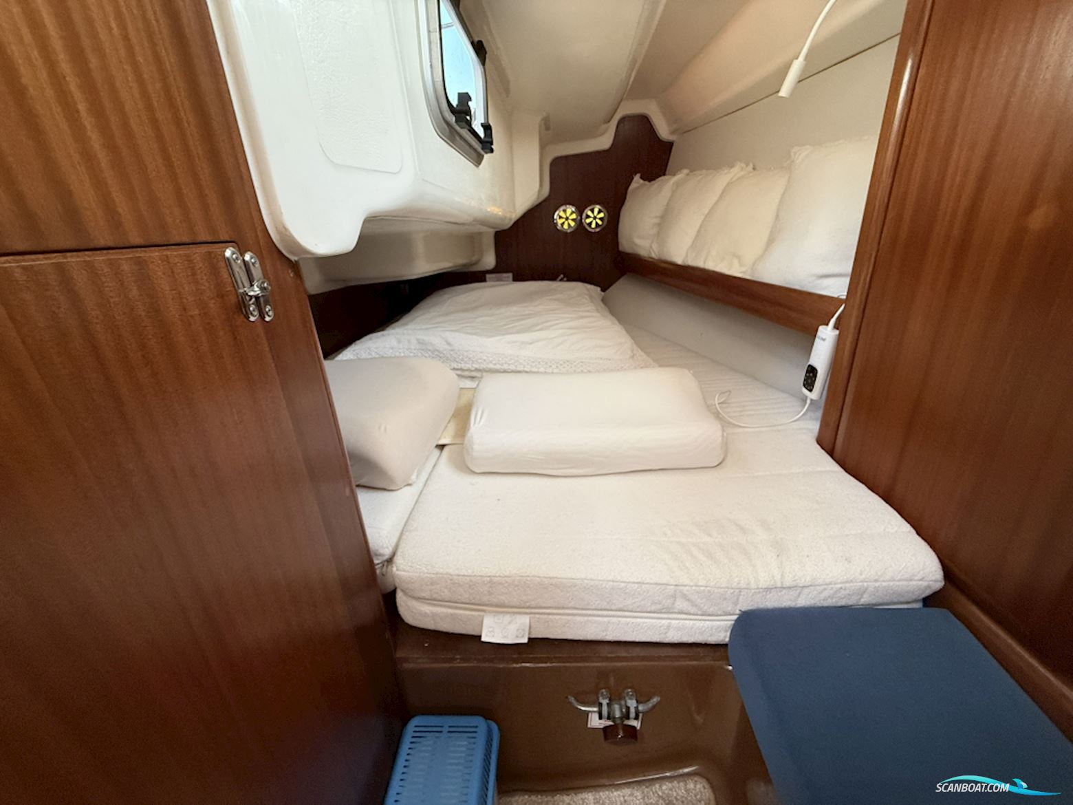Bavaria  32 Holiday