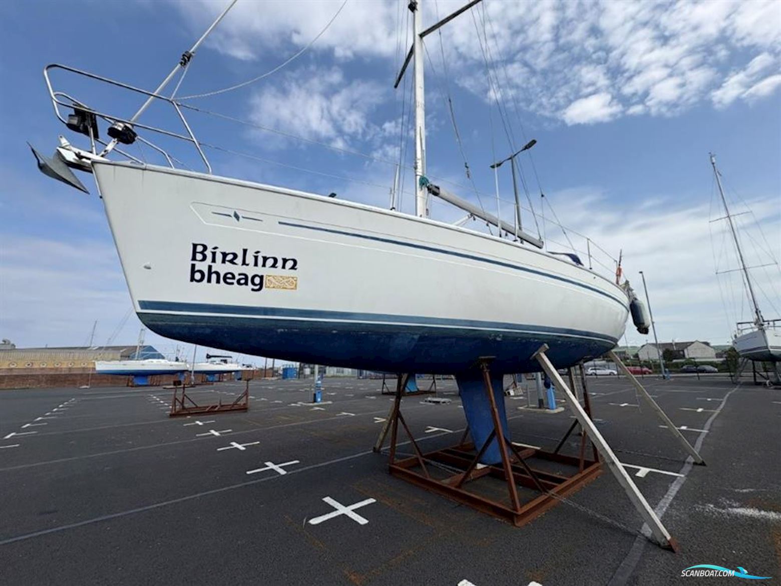 Bavaria  38 Zeilboten 2005, met Volvo Penta  D2 50 motor, United Kingdom