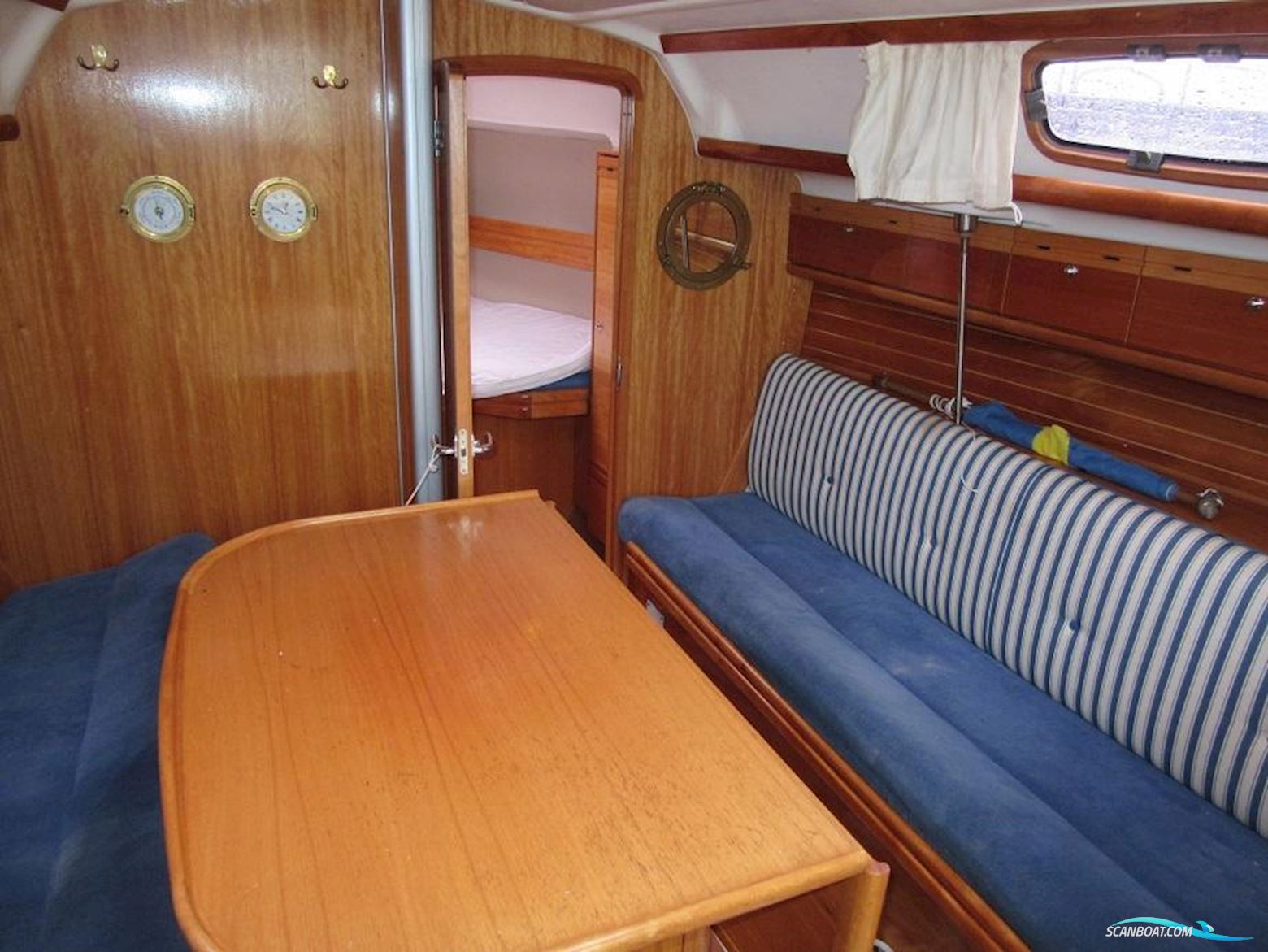 Bavaria 30 cruiser