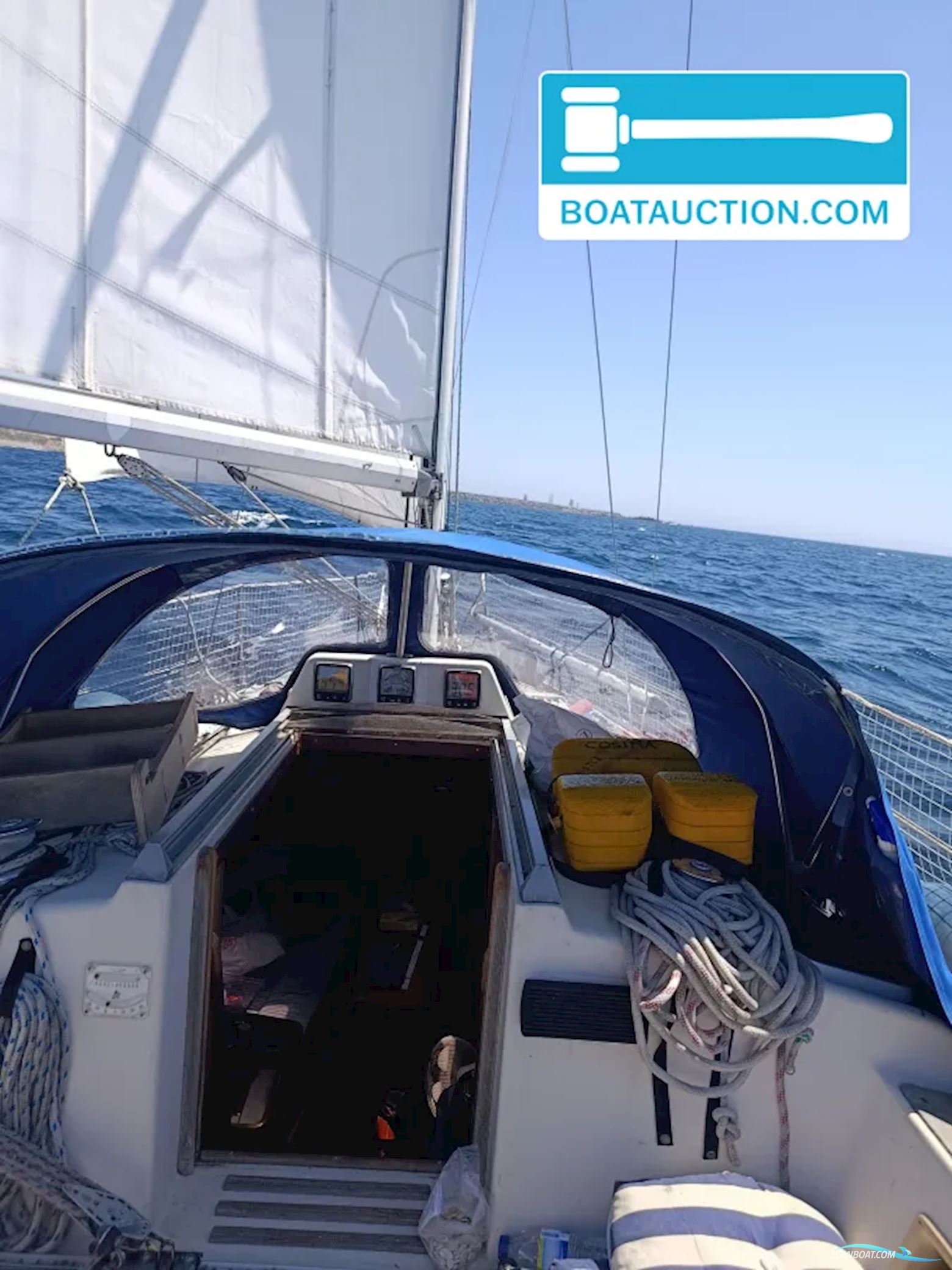 Bavaria 30