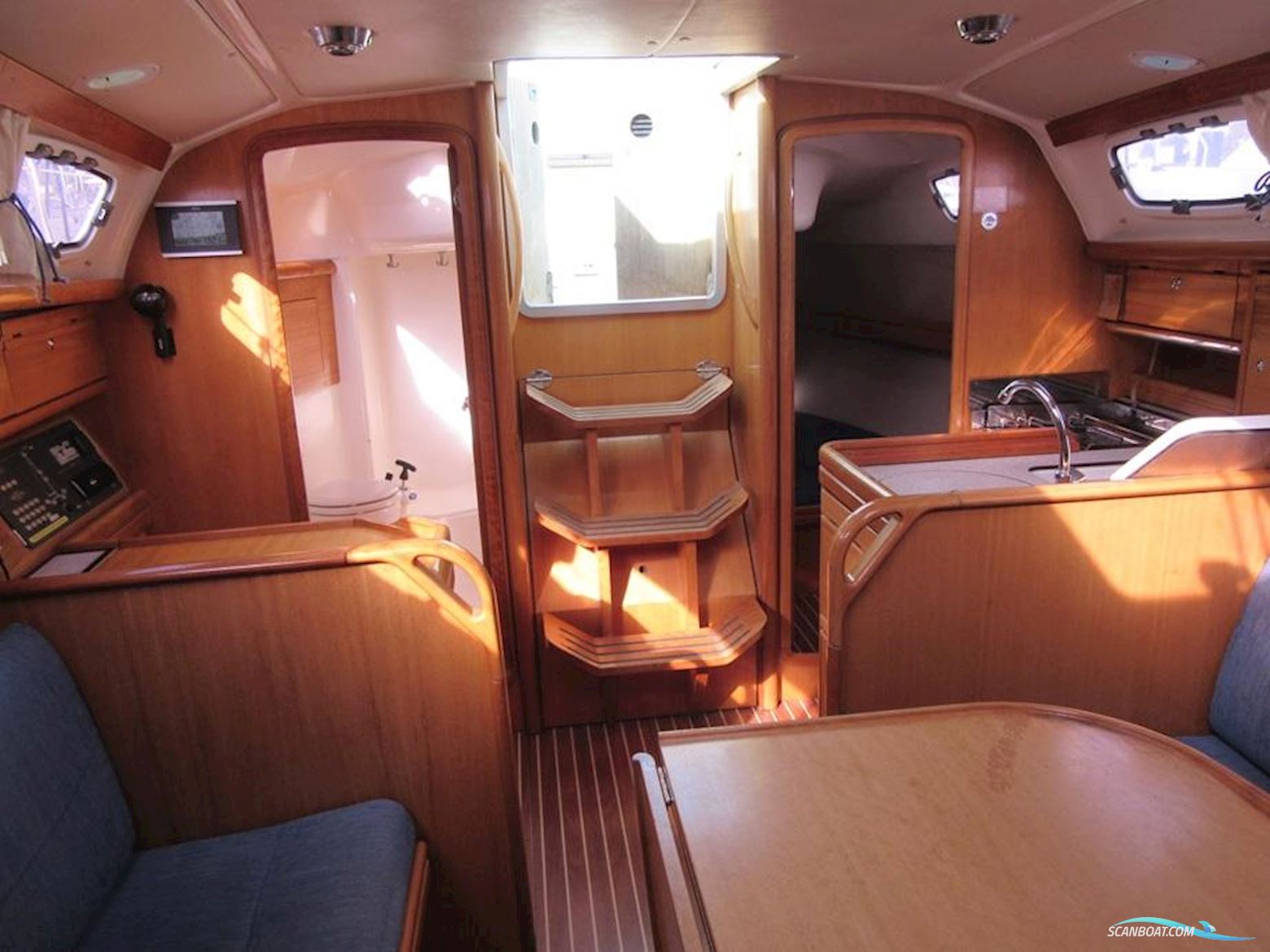 Bavaria 31 cruiser