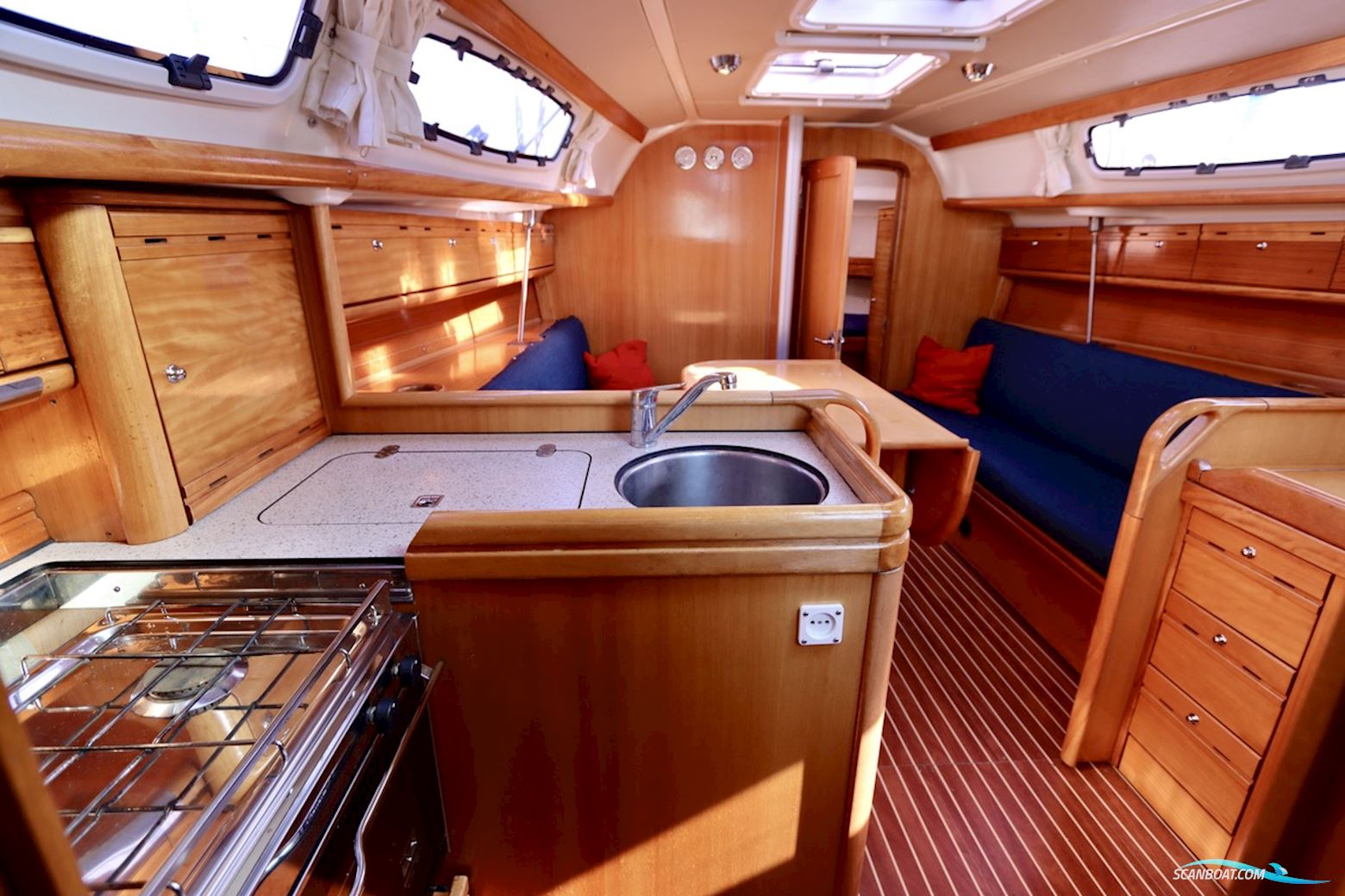 Bavaria 31