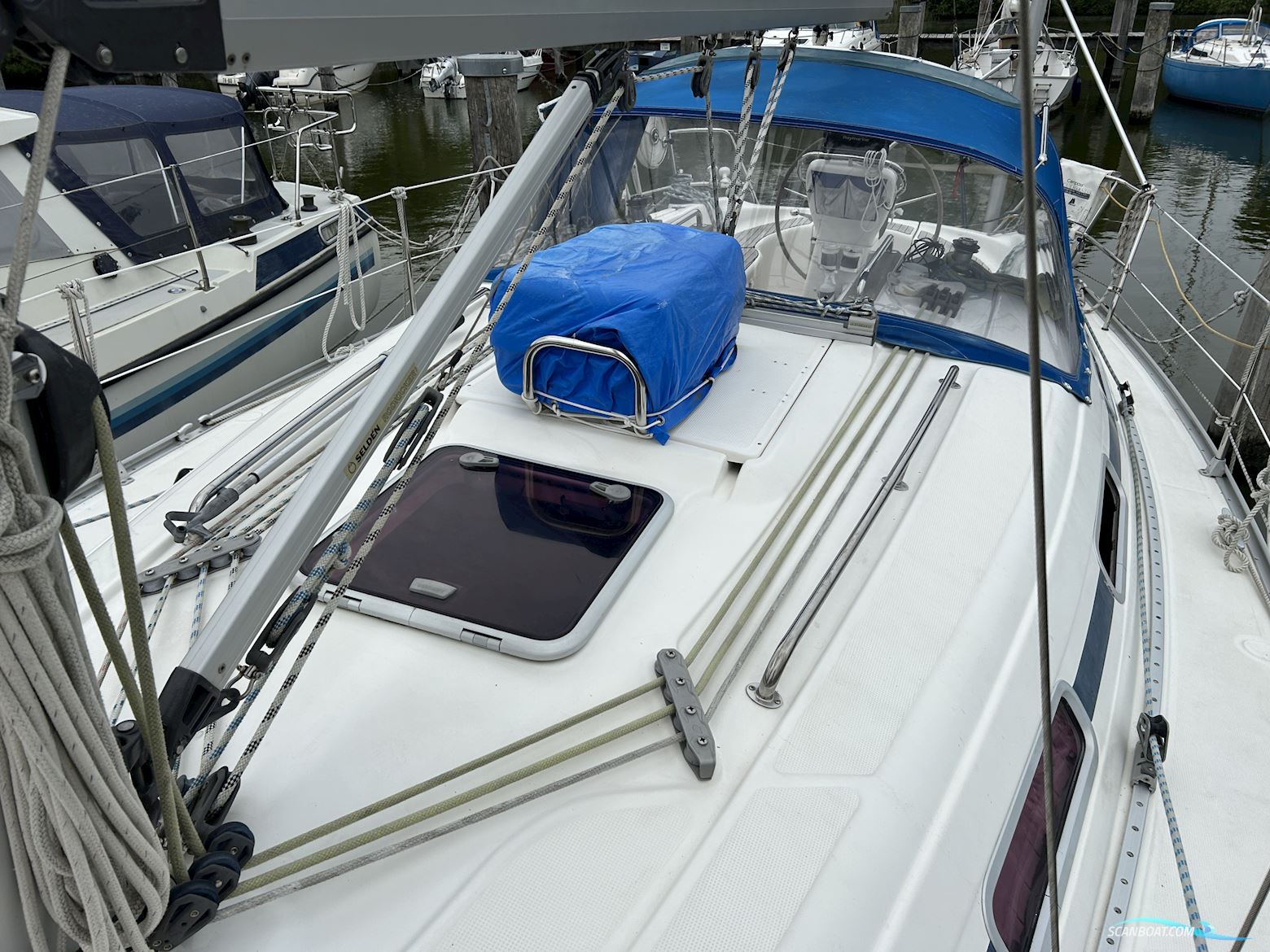 Bavaria 32