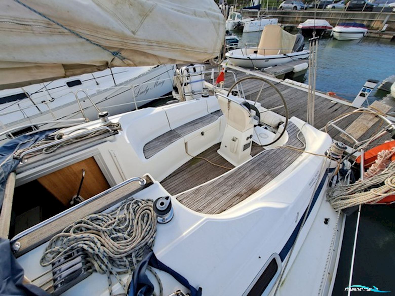 Bavaria 32