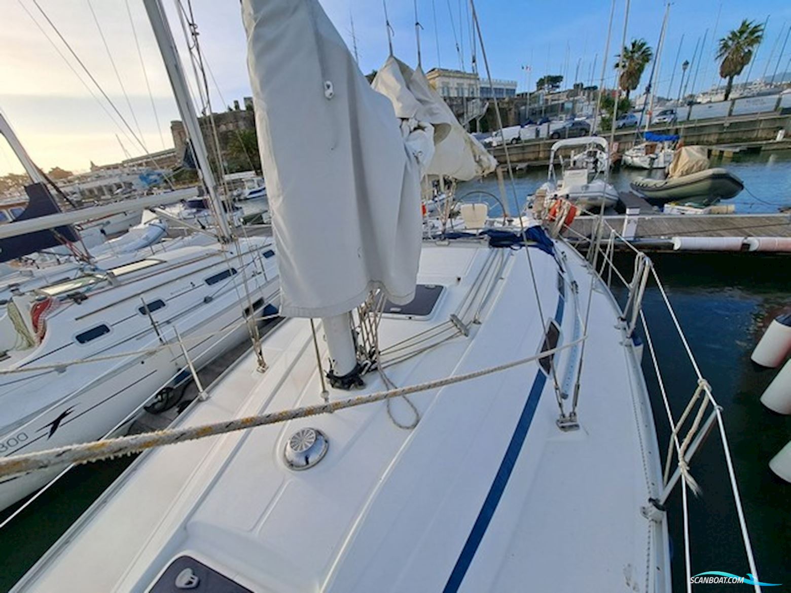 Bavaria 32