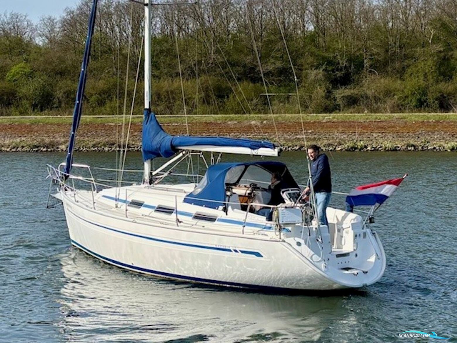 Bavaria 32