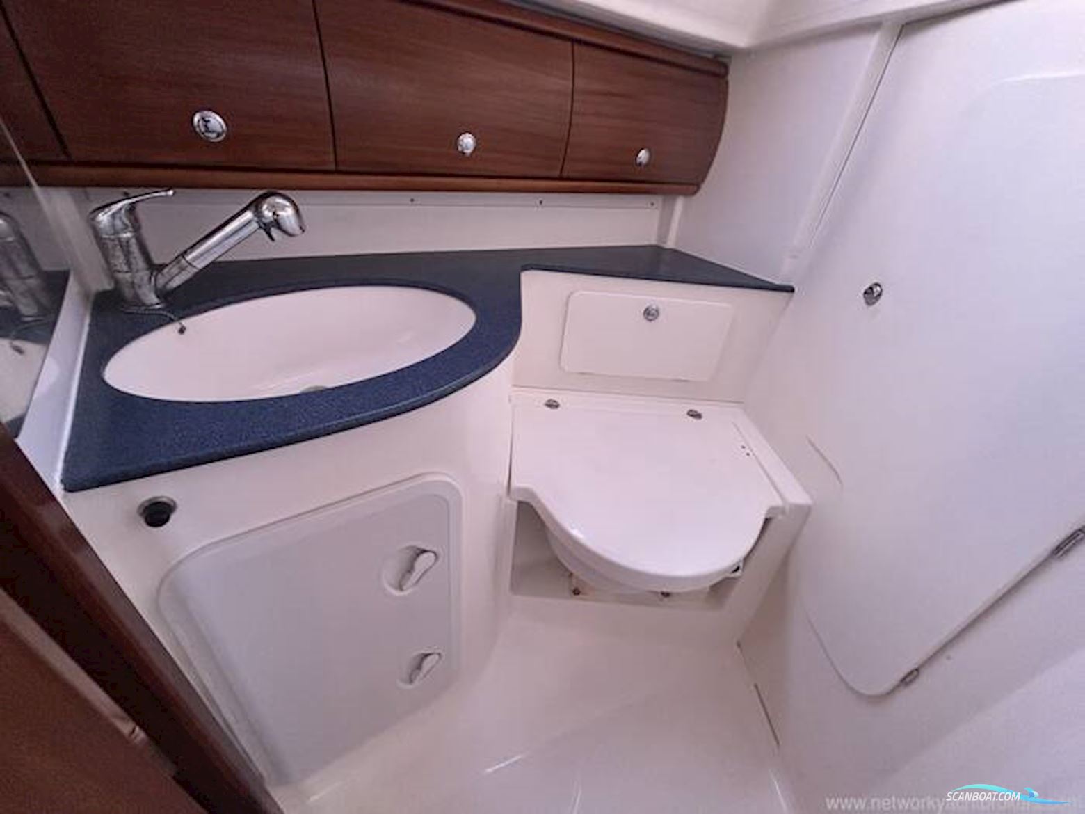 Bavaria 32