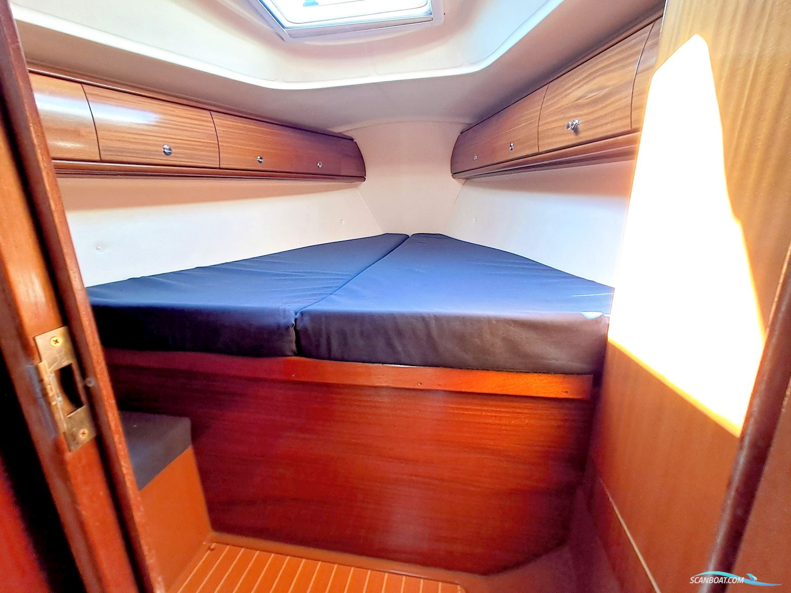Bavaria 32
