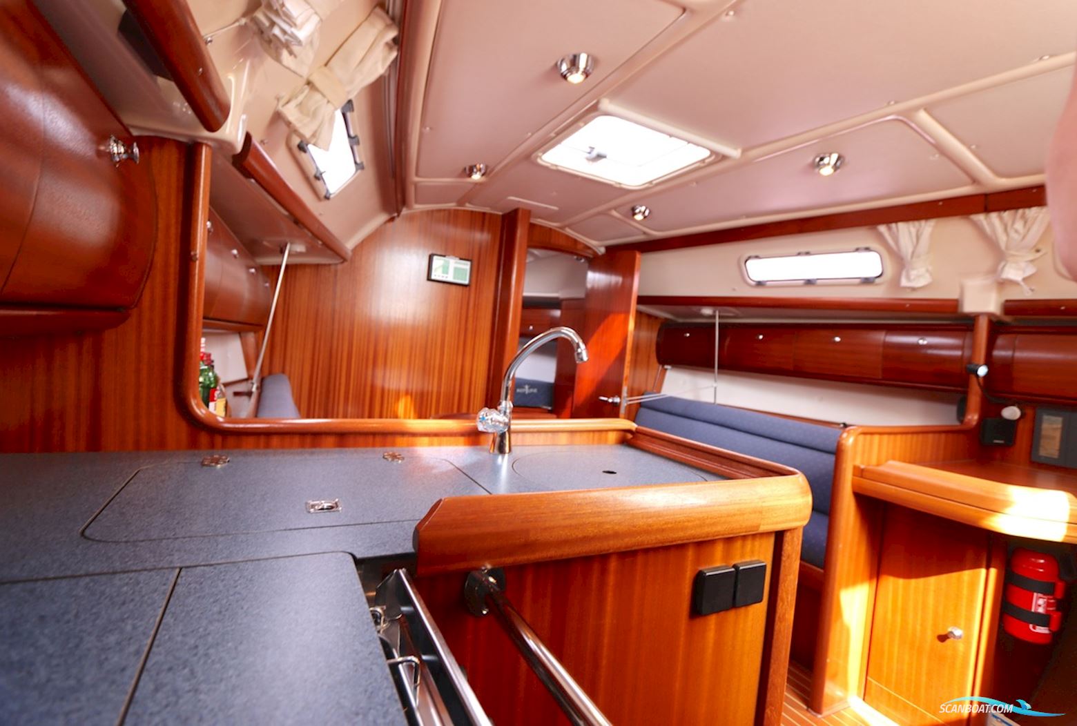 Bavaria 32