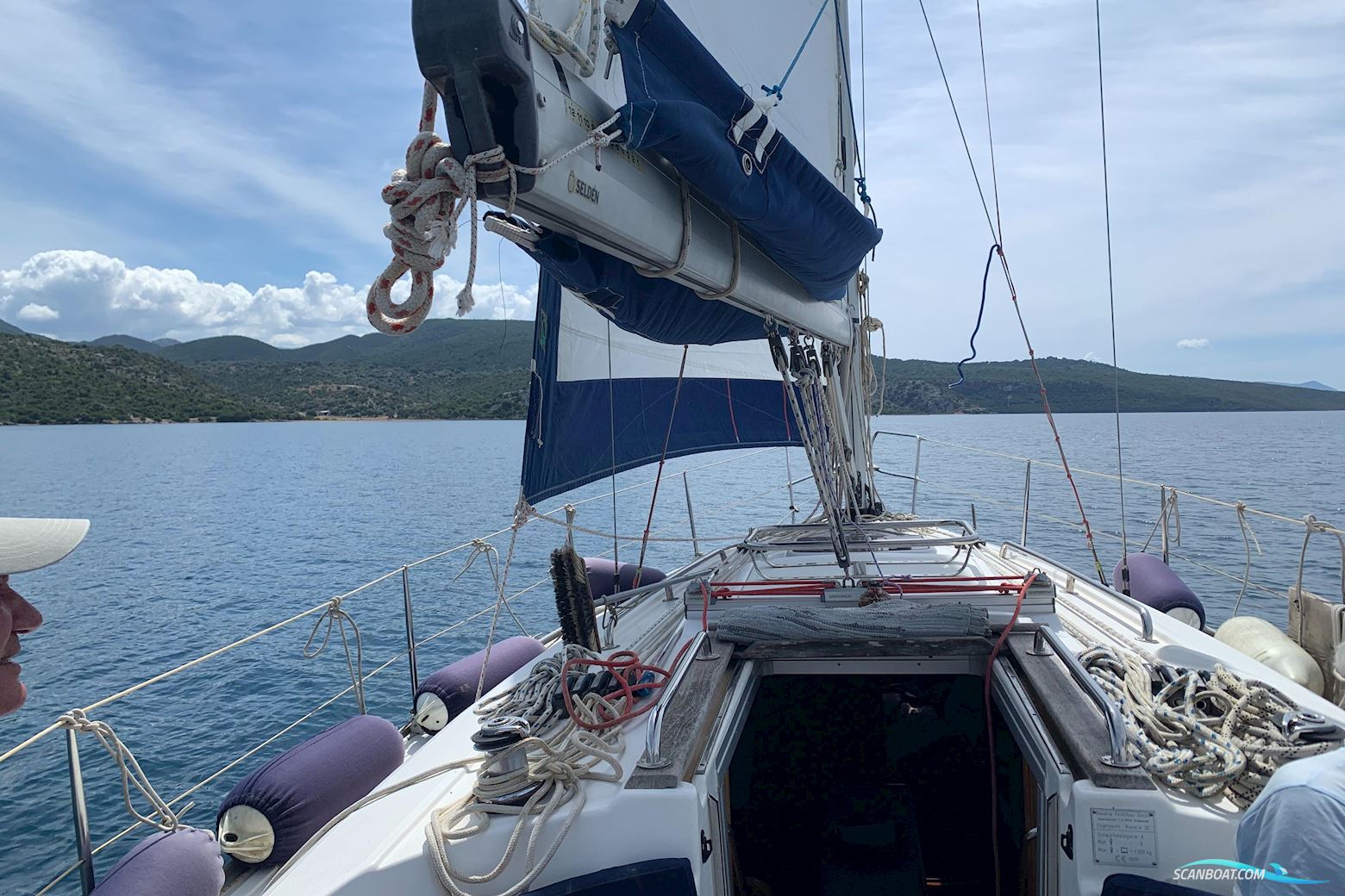 Bavaria 32