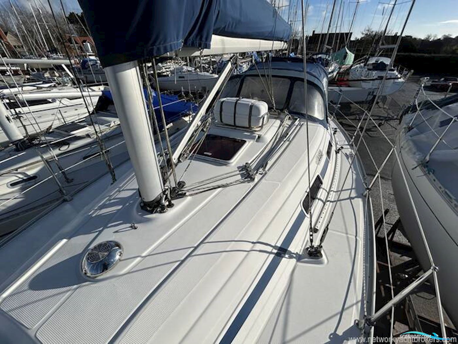 Bavaria 32