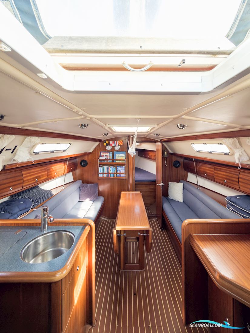 Bavaria 32