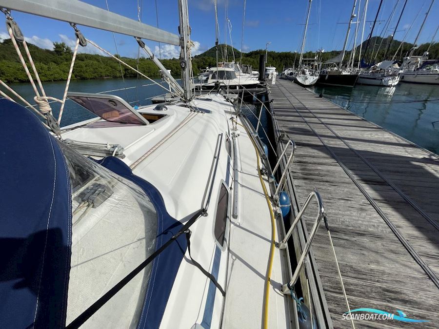 Bavaria 33 Cruiser