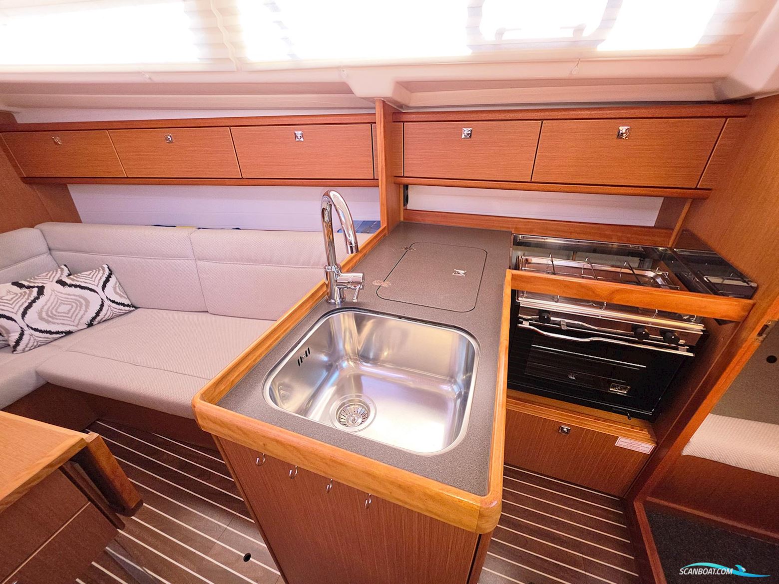 Bavaria 33 Cruiser