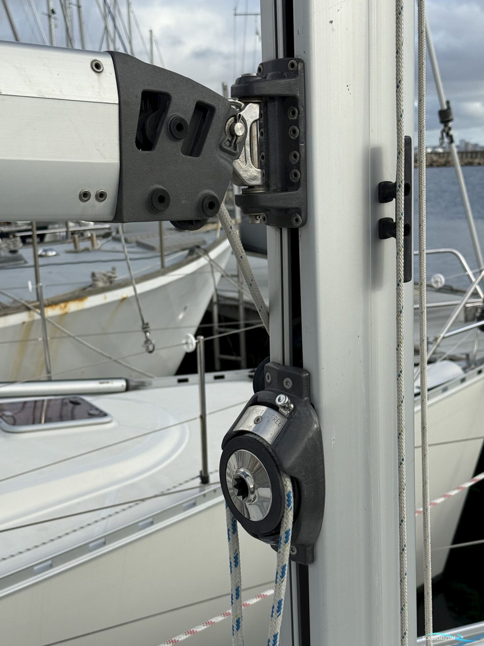 Bavaria 34 Cruiser Style