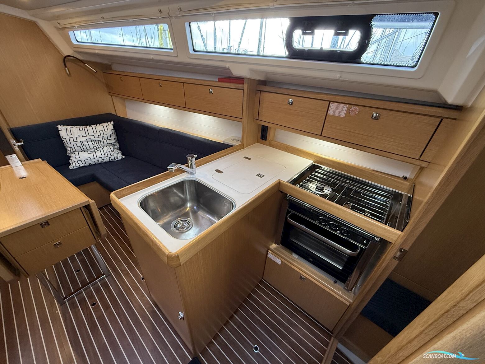 Bavaria 34 Cruiser Style