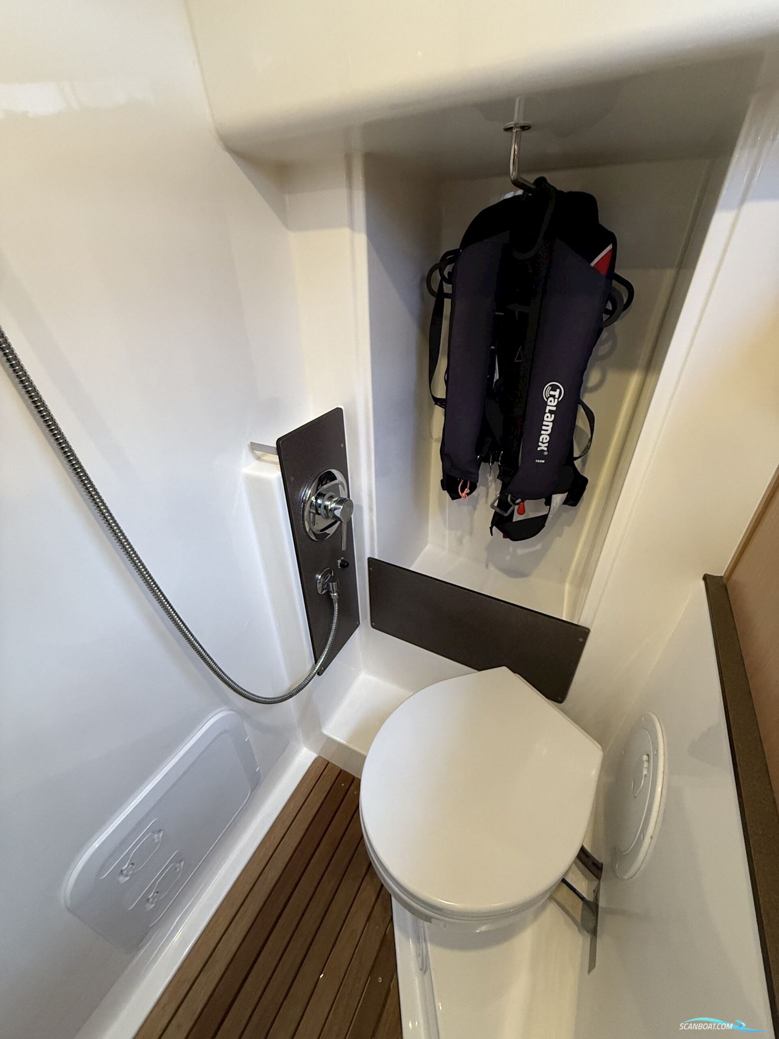 Bavaria 34 Cruiser Style