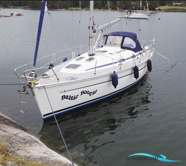 Bavaria 36-2 Zeilboten 2004, met Volvo Penta MD2030 motor, Duitsland