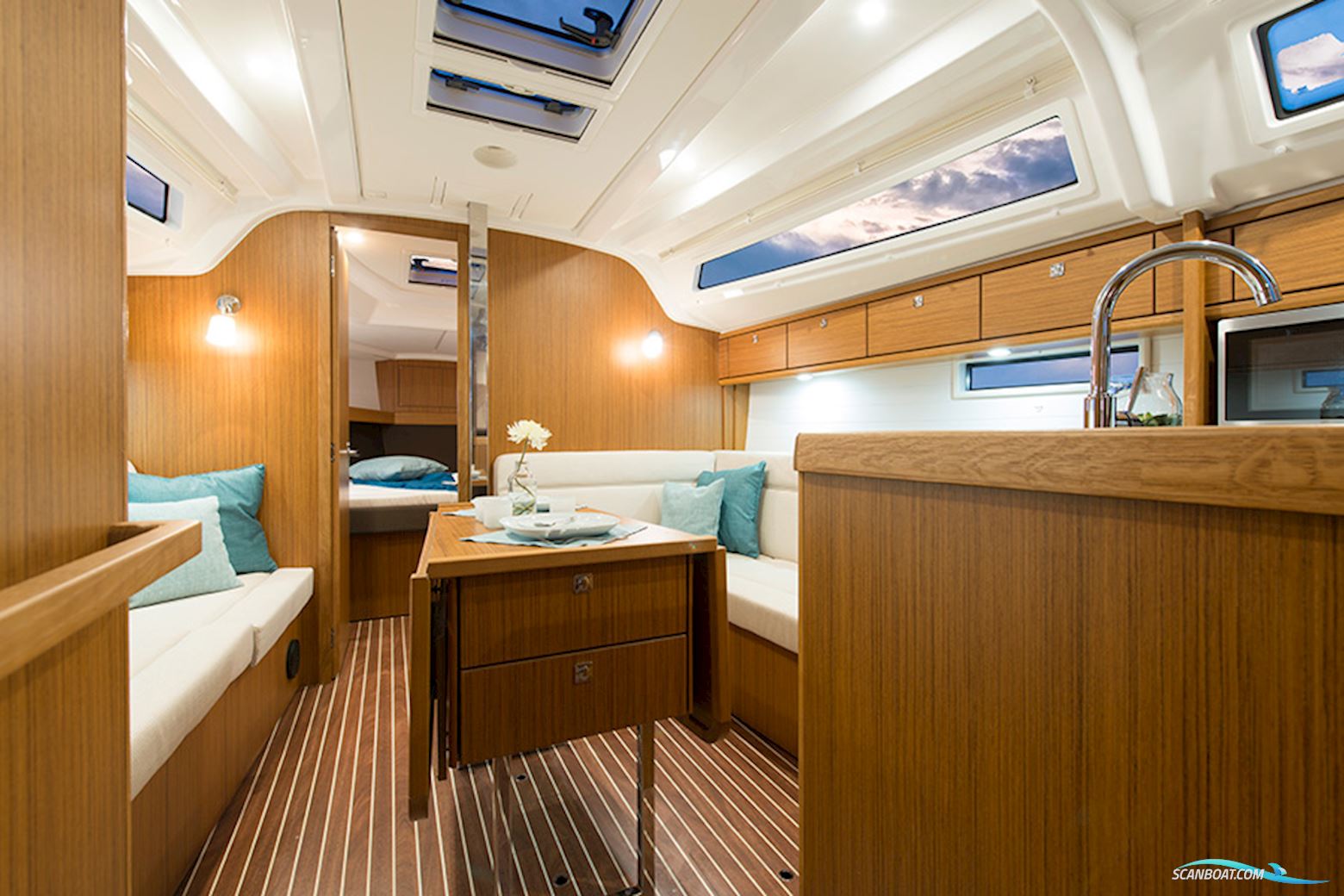 Bavaria 37 Cruiser 