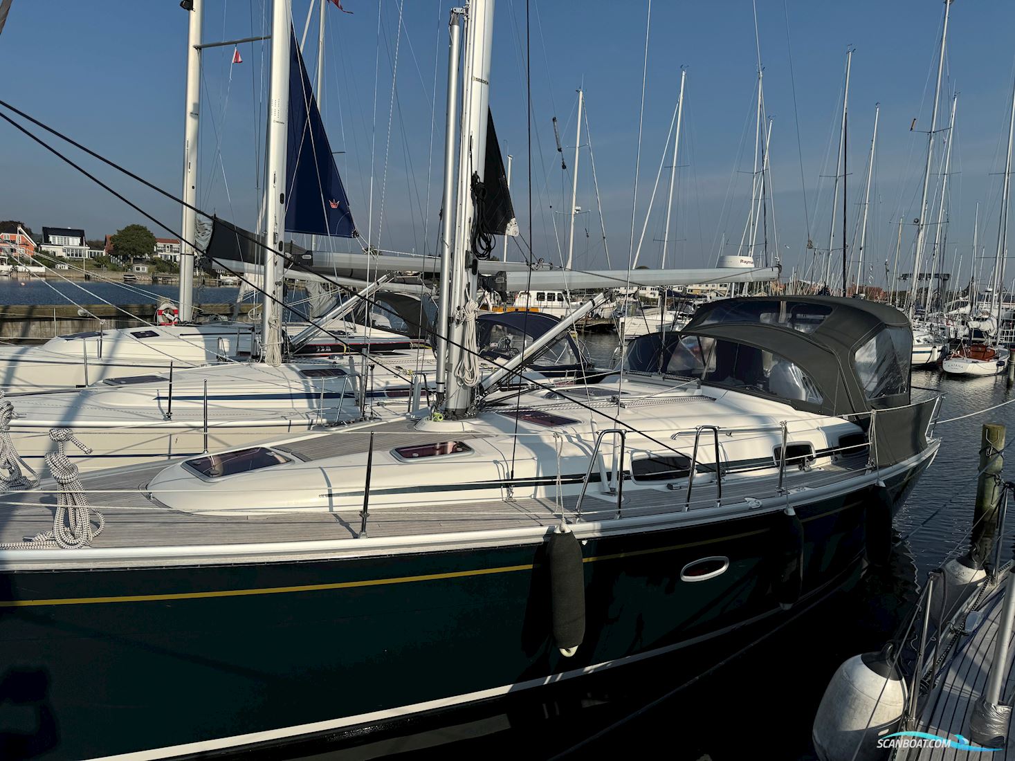 Bavaria 37 Queen Line