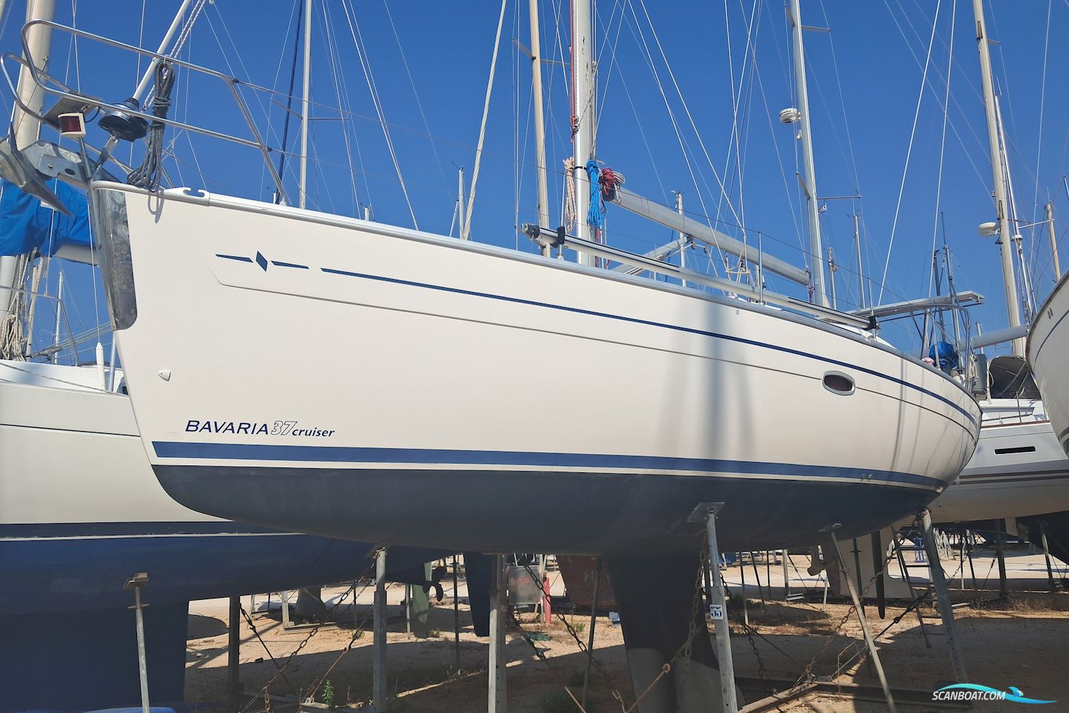 Bavaria 37