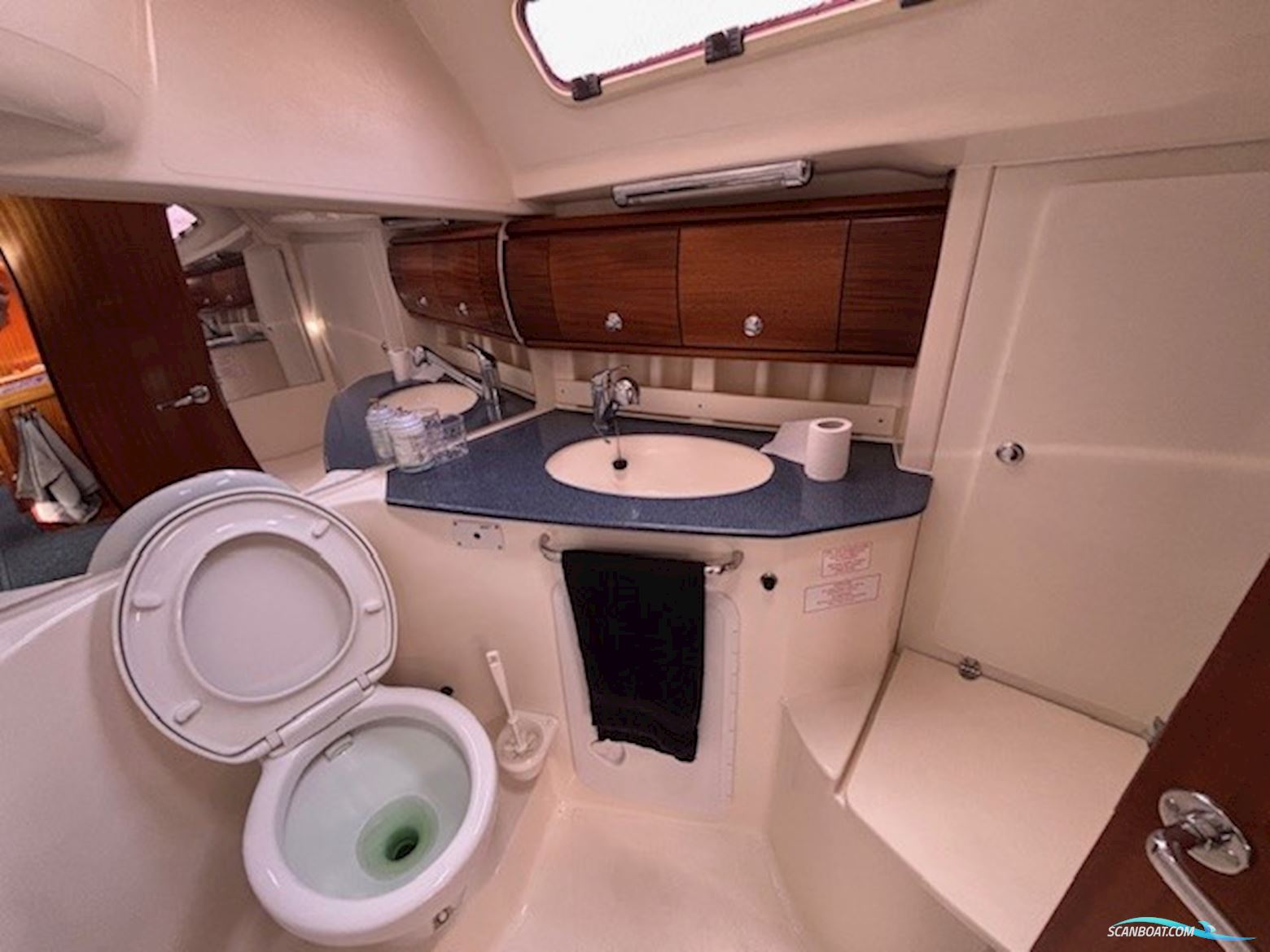 Bavaria 38-2
