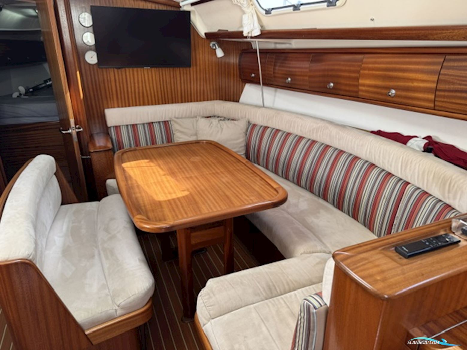 Bavaria 38 Cruiser Ekstremt Velholdt.